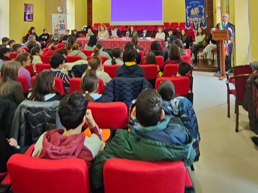 PROVINCIA GRANDA - Il folto pubblico presente alla cerimonia di insediamento