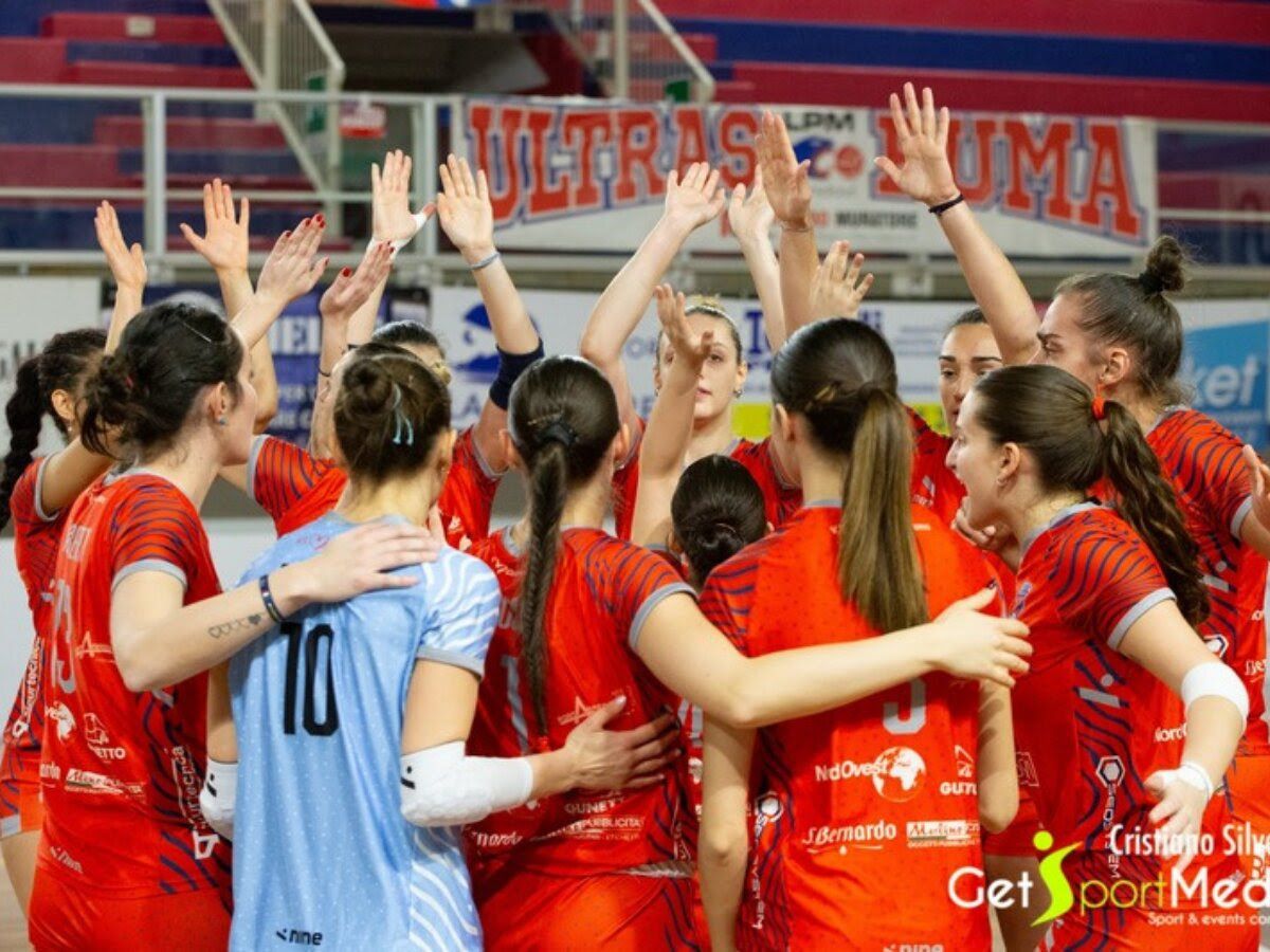 PROVINCIA GRANDA - Mondovì Volley: Il Puma rossoblù - foto Cristiano Silvestri