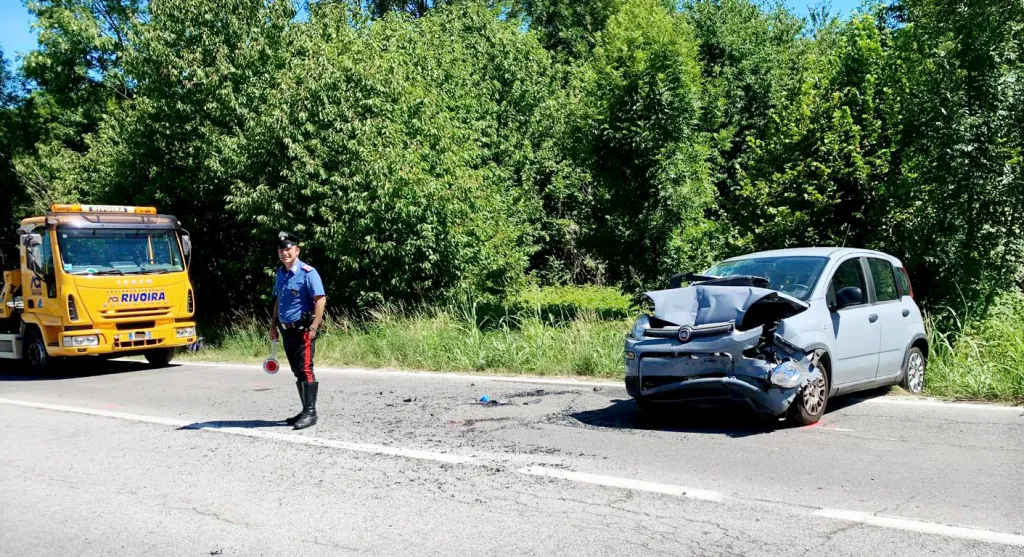 PROVINCIA GRANDA - Mondovì: tamponamento in via Torino