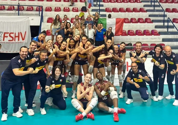PROVINCIA GRANDA - Volley: cinque su cinque per Borello