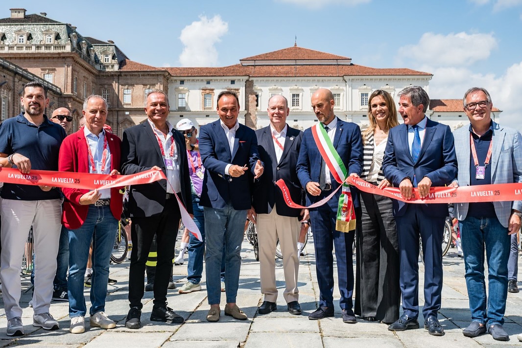 taglio nastro cirio 1755968672396