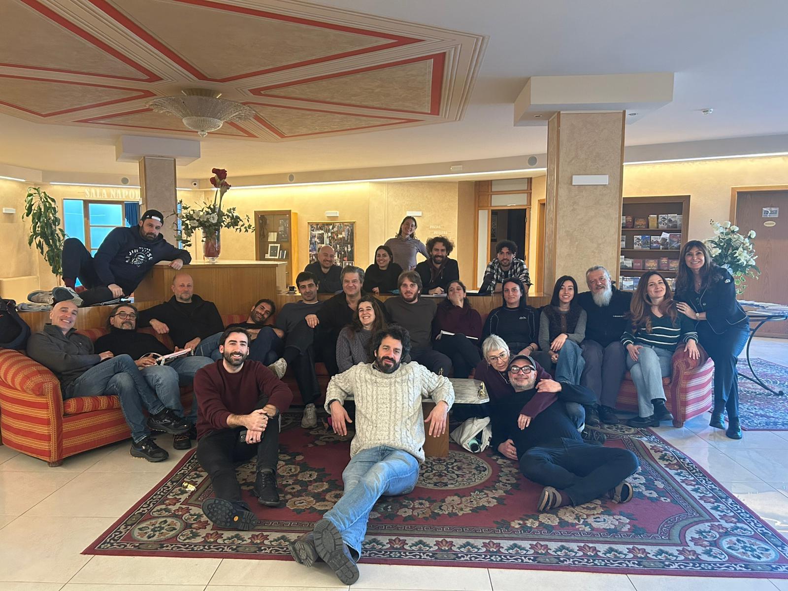 PROVINCIA GRANDA - Foto ricordo per la troupe con la titolare Monica Rosso