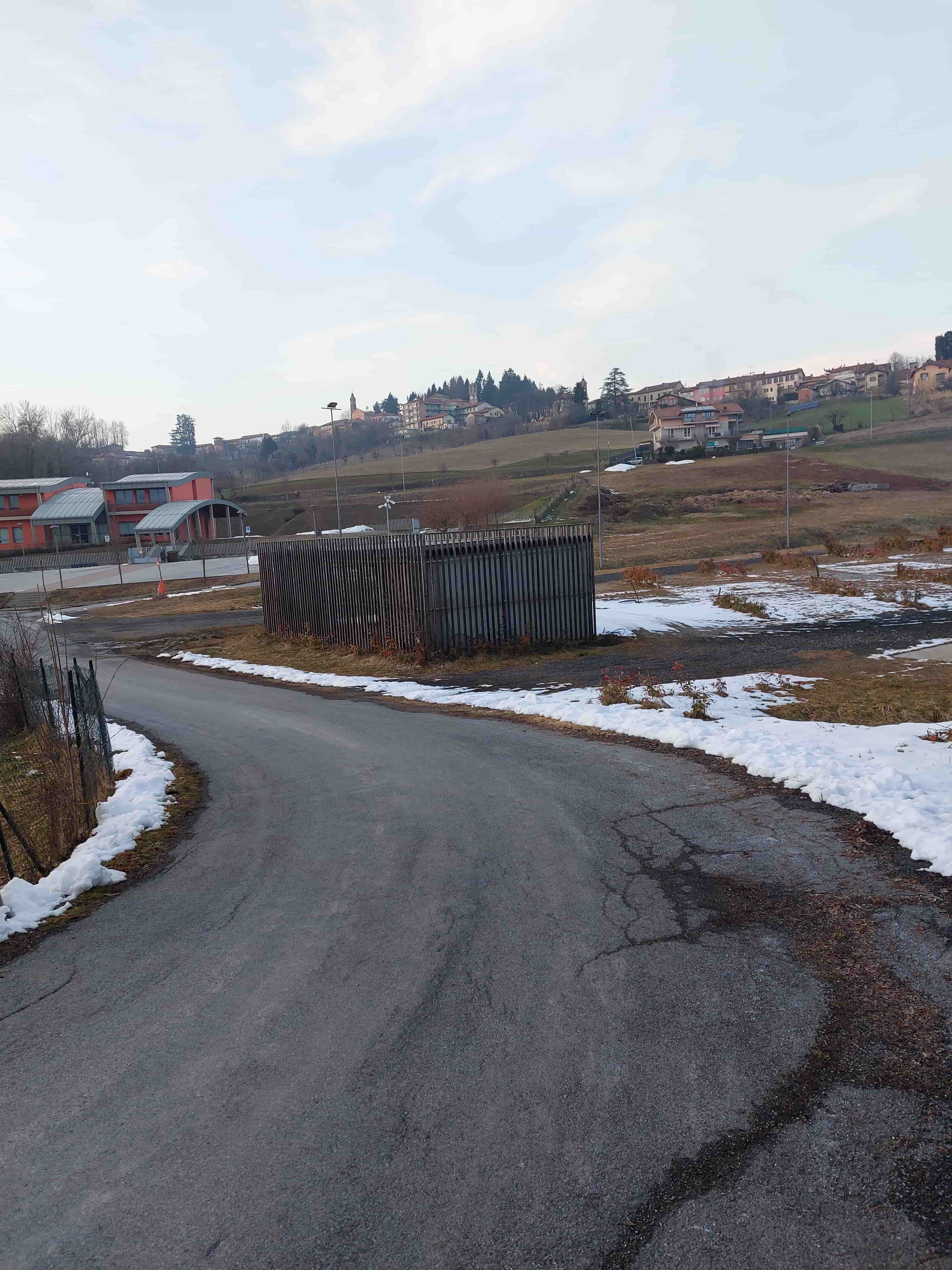 PROVINCIA GRANDA - L'area camper presso gli impianti sportivi di Vicoforte