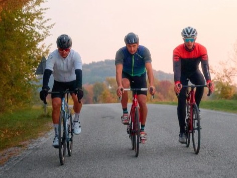 Ciclisti Alta Langa Biking