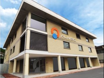 PROVINCIA GRANDA - La sede della Almec in via Torino a Dogliani
