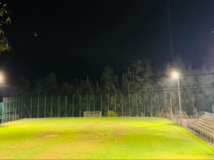 PROVINCIA GRANDA - Il campo sportivo di San Michele illuminato