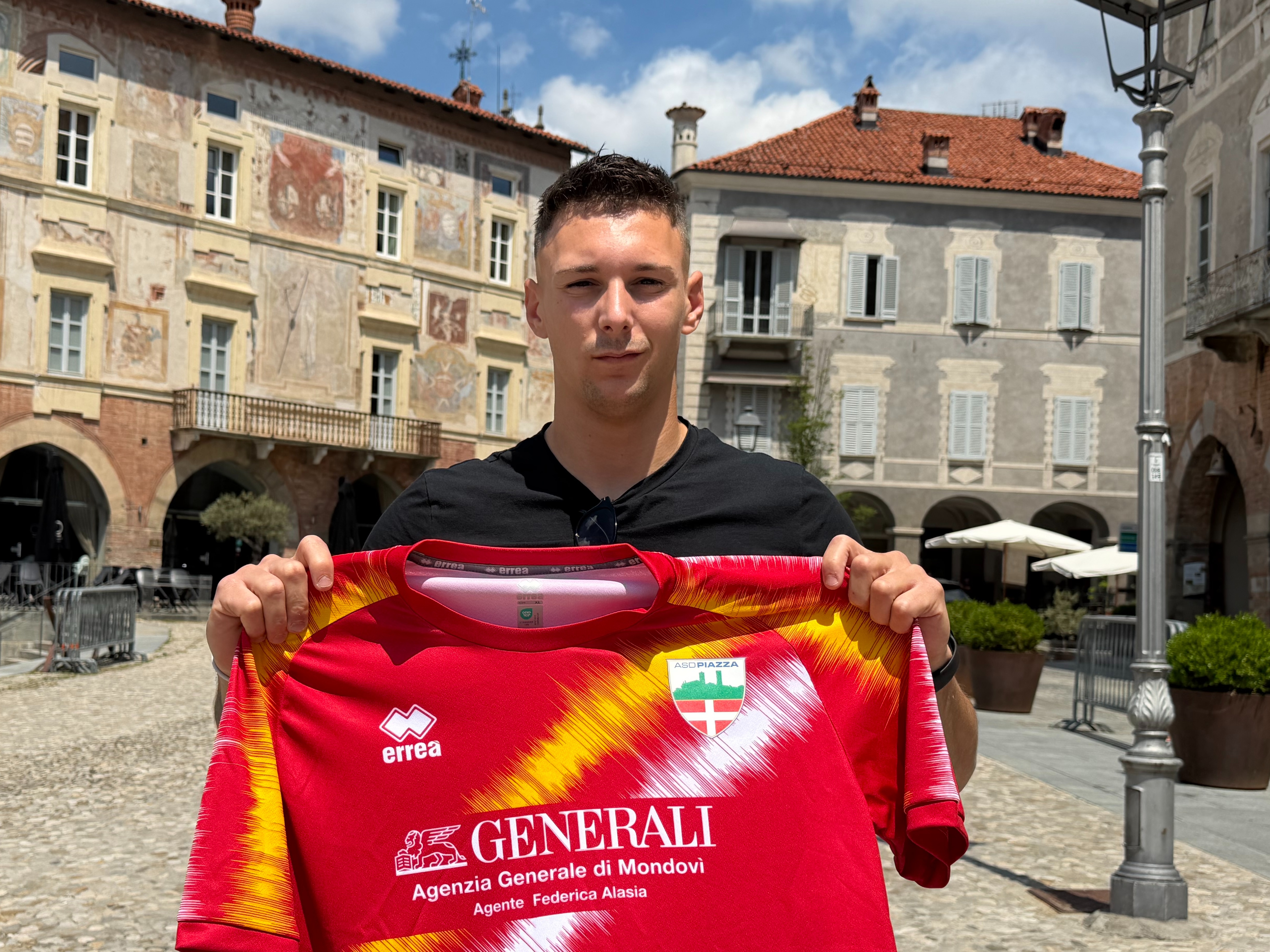 PROVINCIA GRANDA - Francesco Borreale, nuovo attaccante del Piazza Calcio