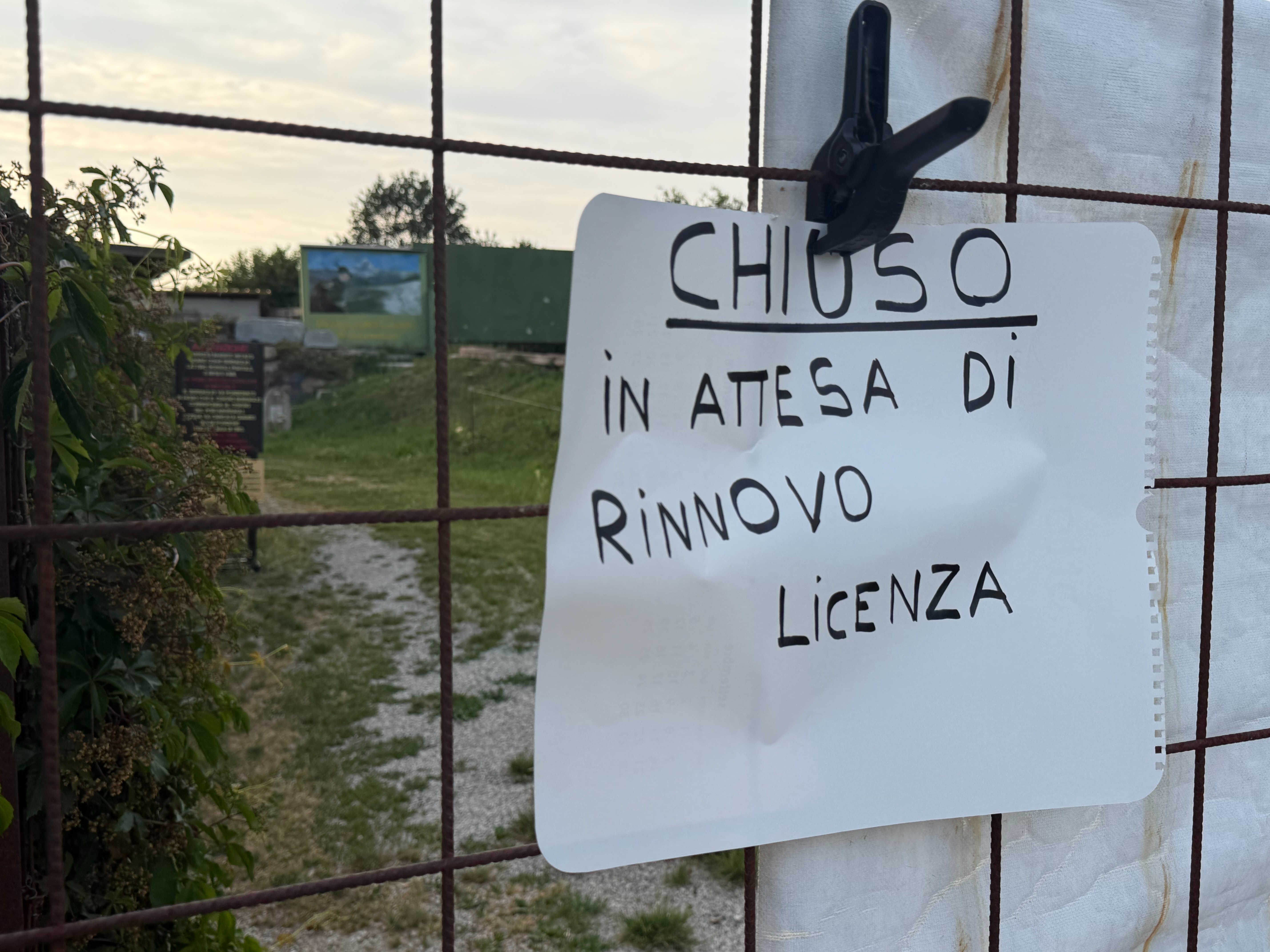 PROVINCIA GRANDA - Foglio all’ingresso del campo di tiro Porta dla Langa di Carrù
