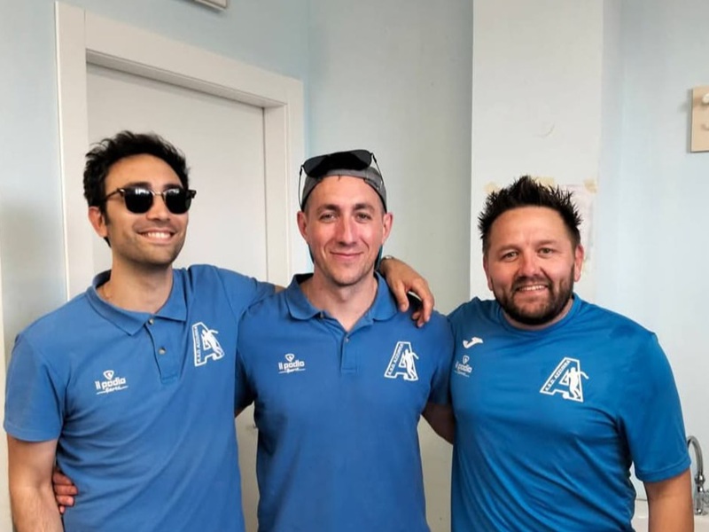 mana Terzo Dutto azzurra