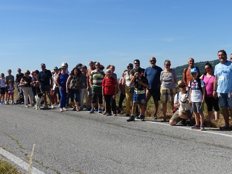 PROVINCIA GRANDA - I partecipanti alla camminata