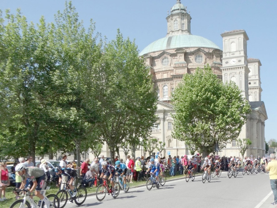 passaggio giro italia santuario