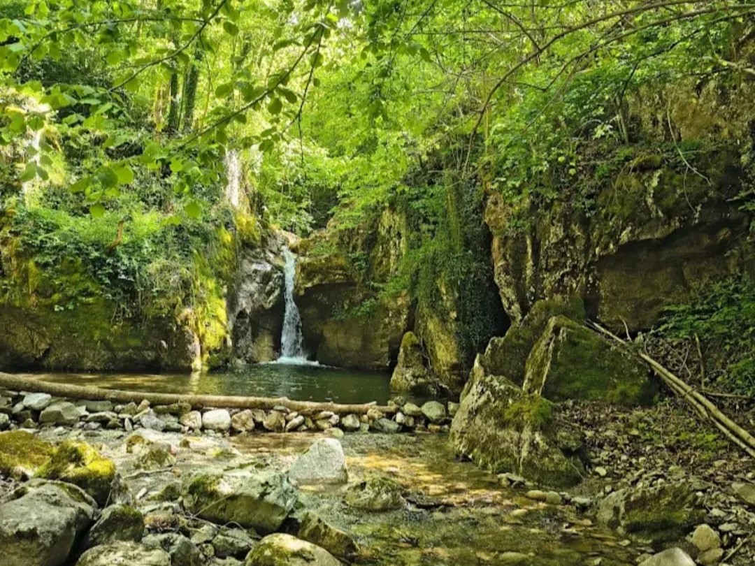 cascata garessio acqua