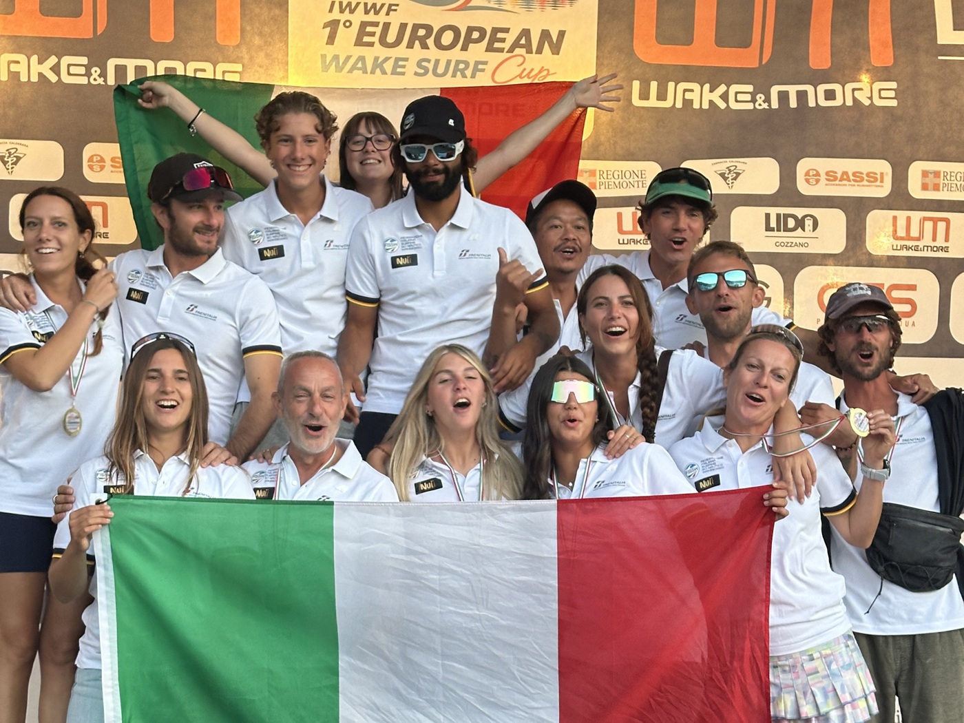 Italia in cima al podio - foto IWWF