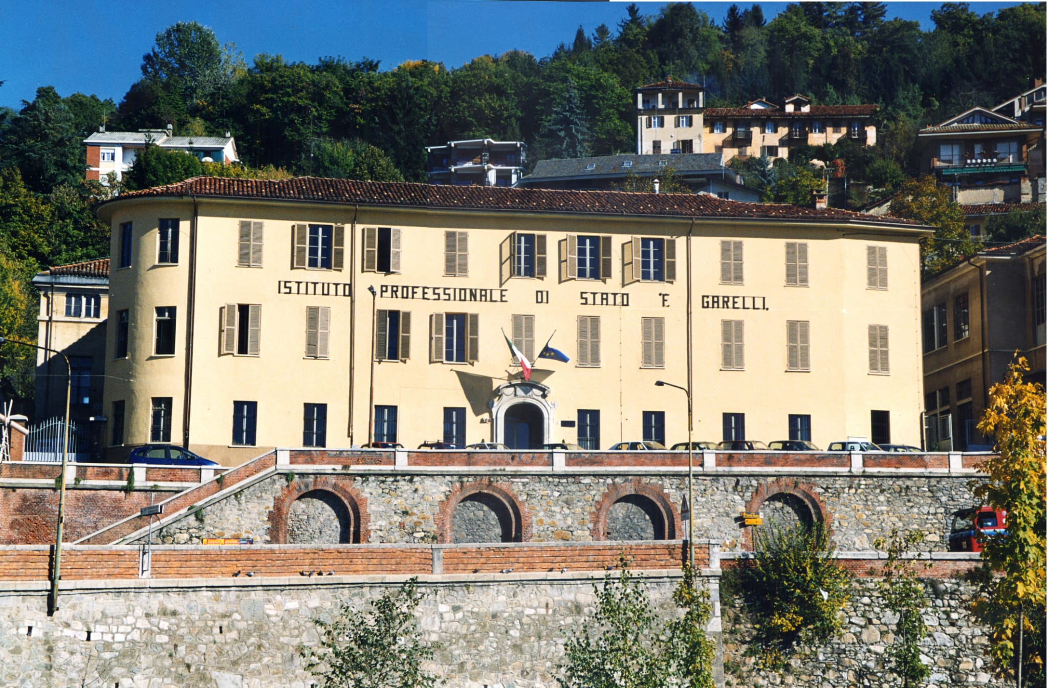 PROVINCIA GRANDA - L'istituto "Garelli" a Mondovì