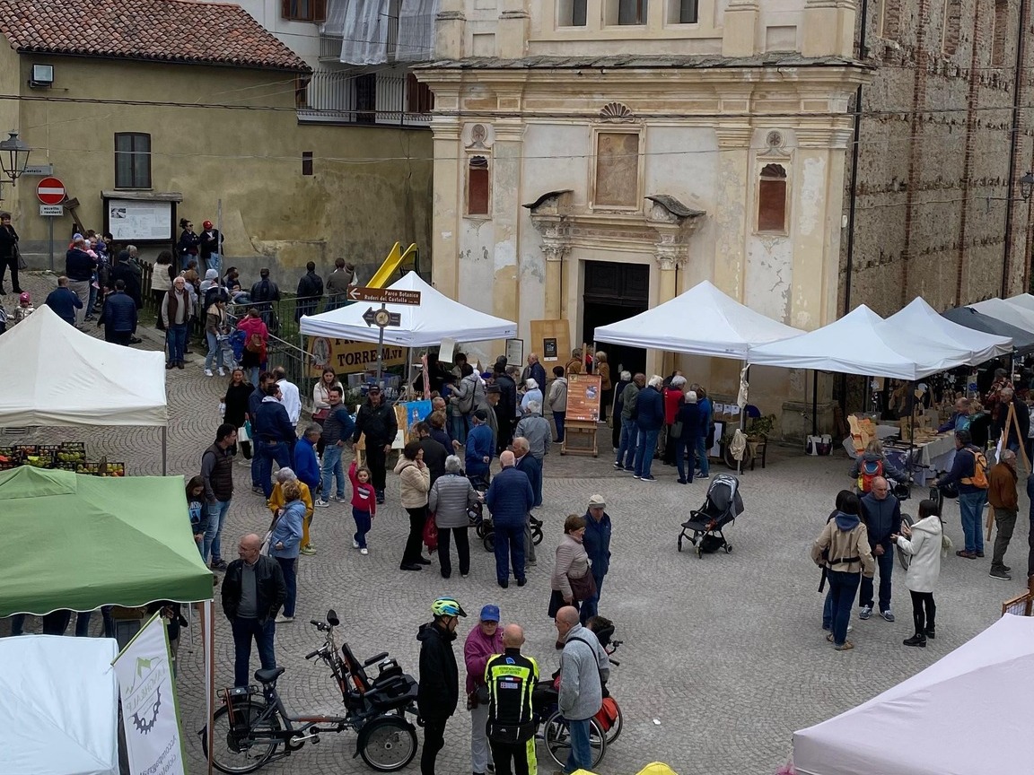 mercatino torre piazza