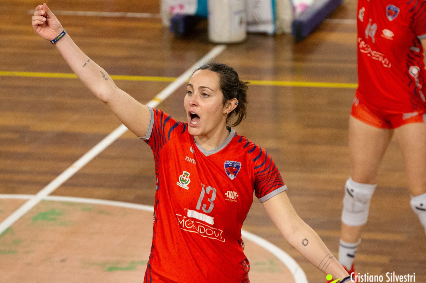PROVINCIA GRANDA - Mondovì Volley: Il capitano Anna Aliberti in una gara casalinga della passata stagione - foto Cristiano Silvestri