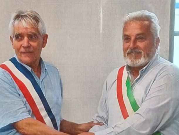 PROVINCIA GRANDA - Mina e l'ex sindaco di Yssingeaux Pierre Liogier