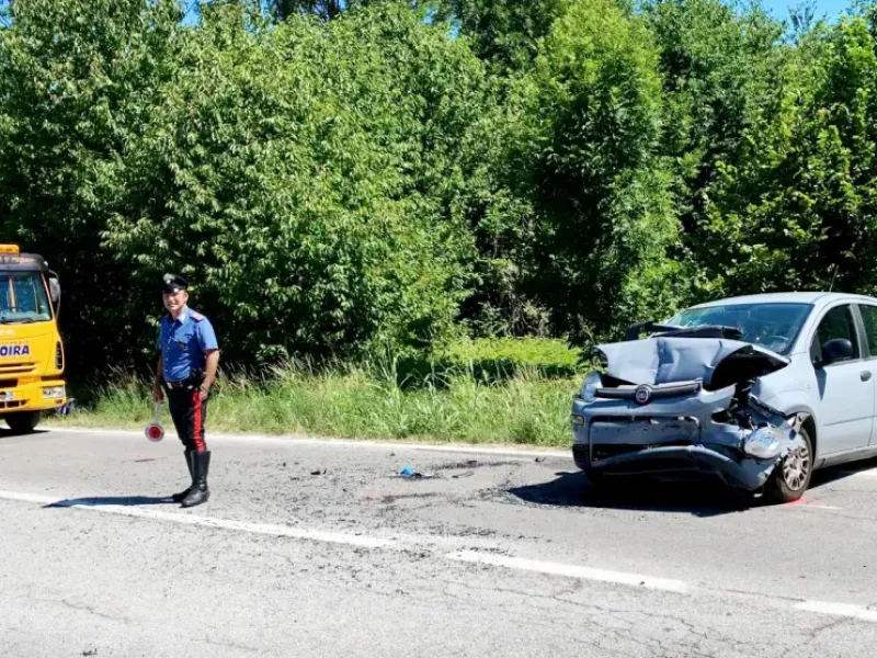 PROVINCIA GRANDA - Mondovì: tamponamento in via Torino