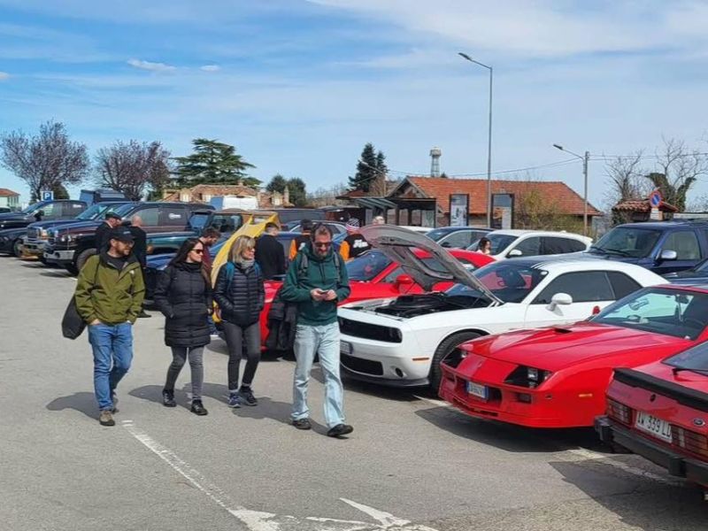 PROVINCIA GRANDA - Alcune delle auto partecipanti all'evento
