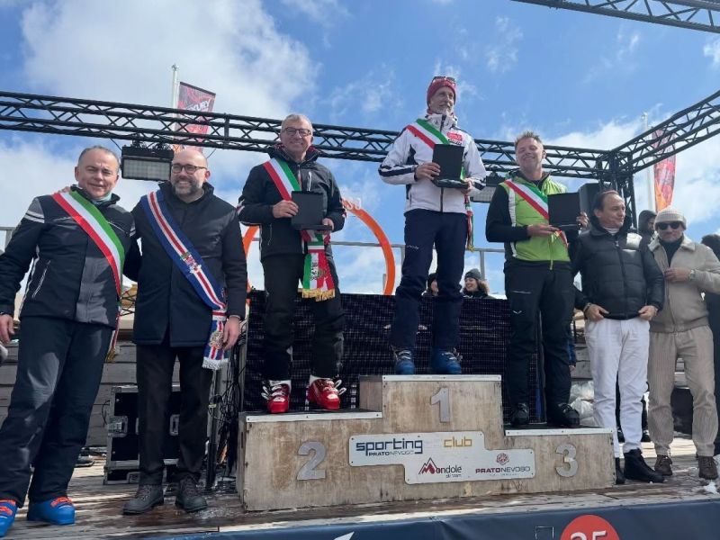 podio amministratori cuneesi sci