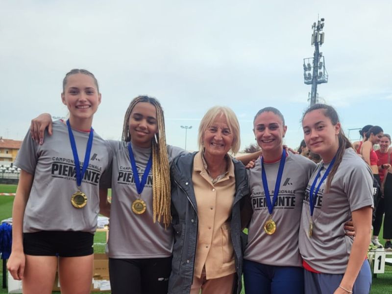 PROVINCIA GRANDA - Staffetta 4x400 femminile con Zola