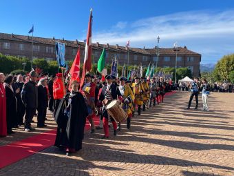 PROVINCIA GRANDA - Alcuni dei gruppi storici presenti sul sagrato della Basilica
