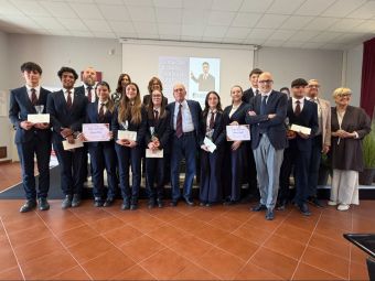 PROVINCIA GRANDA - Foto di gruuppo consegna borse di studio Alberghiero Mondovì 21 maggio 2026
