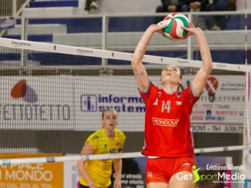 PROVINCIA GRANDA - Mondovì Volley: Sara Colombano in azione - foto Cristiano Silvestri
