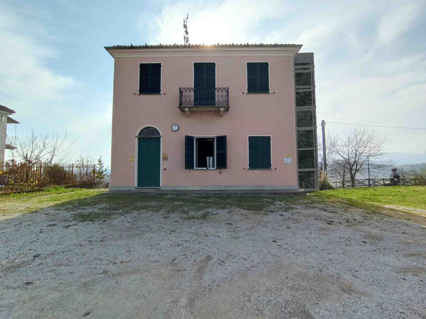 PROVINCIA GRANDA - I locali comunali a San Teobaldo