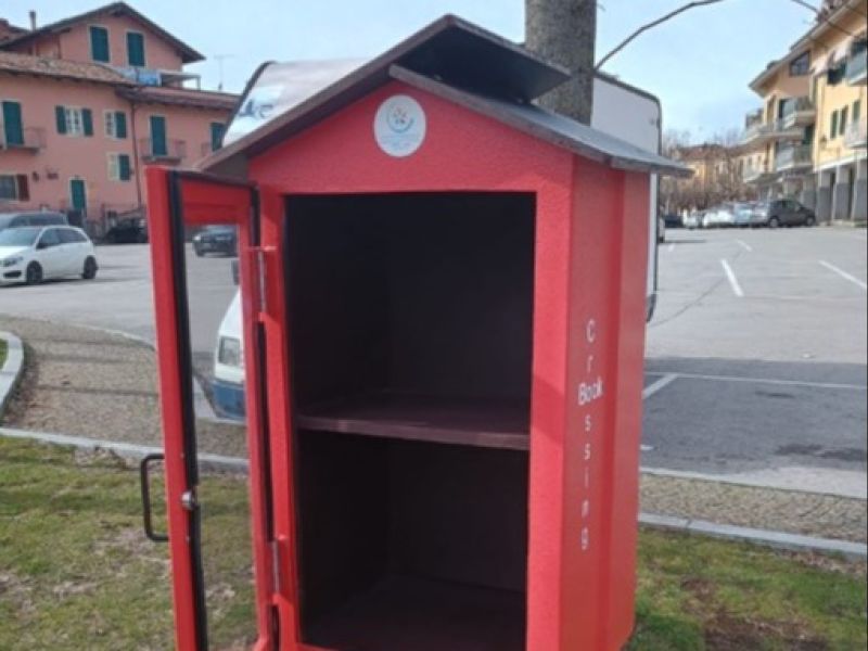 La casetta del BookCrossing installata a Carrù
