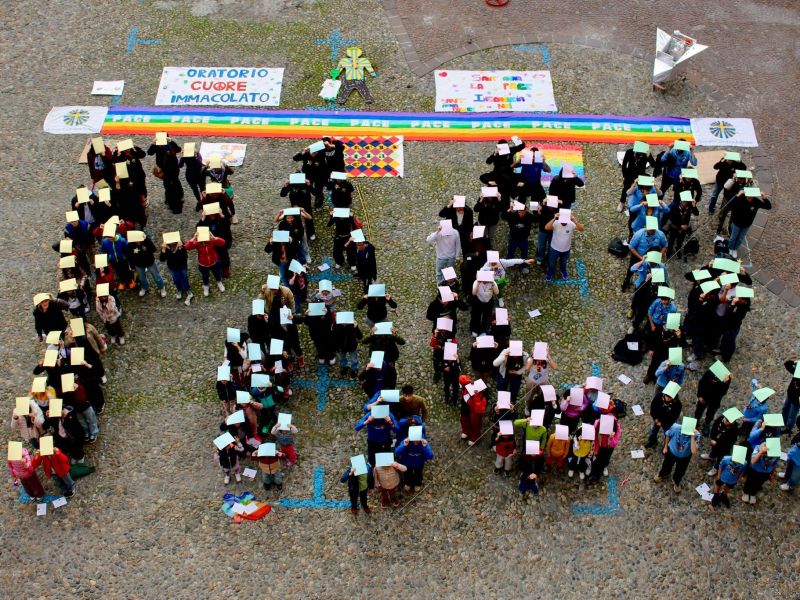 PROVINCIA GRANDA - La scritta realizzata dai partecipanti