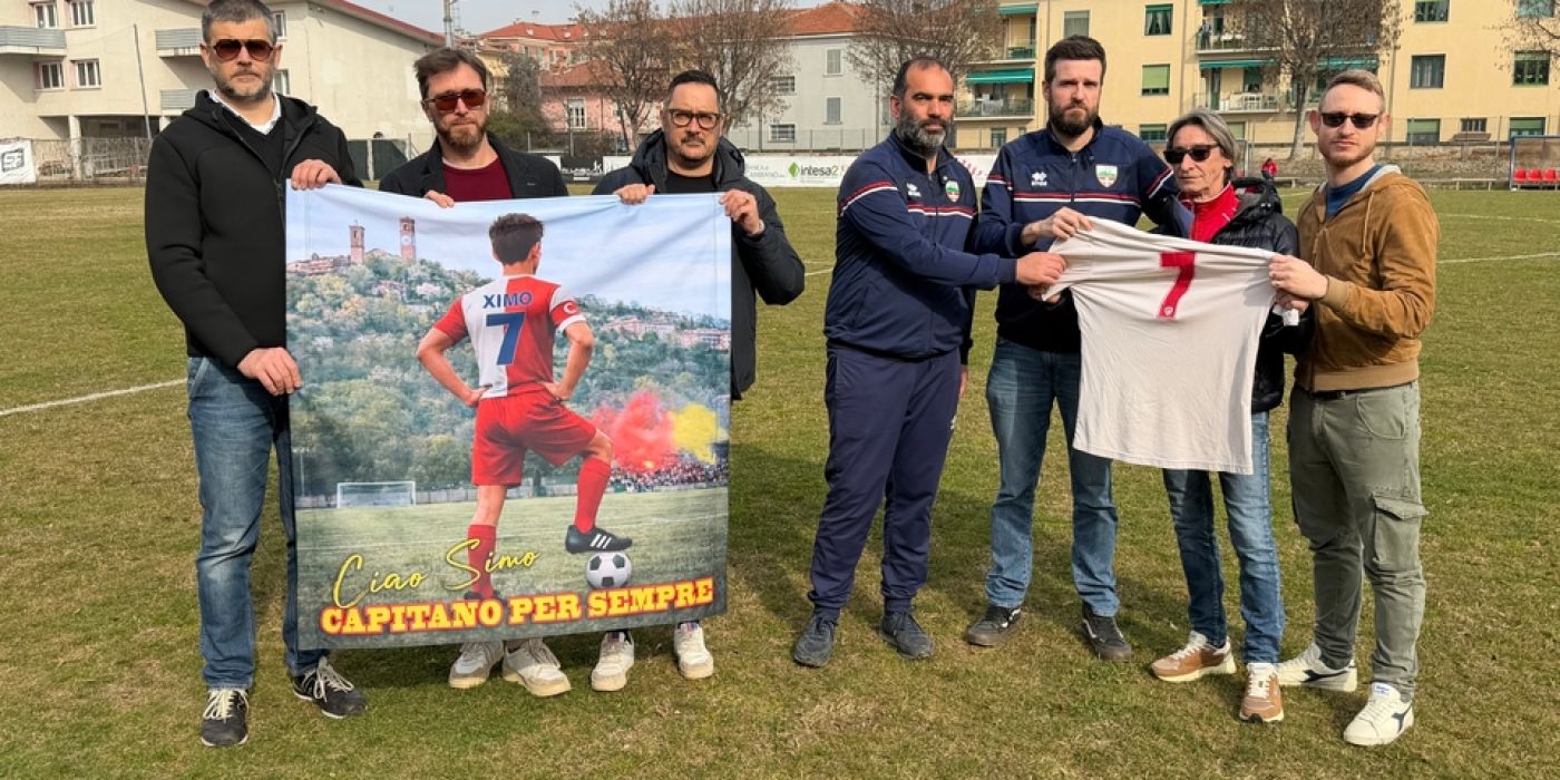 Il Piazza Calcio rende omaggio al suo ex capitano Simone Basso