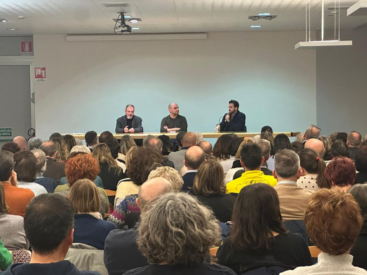 PROVINCIA GRANDA - La serata a tema "noir" con Carlo Lucarelli, a inizio febbraio