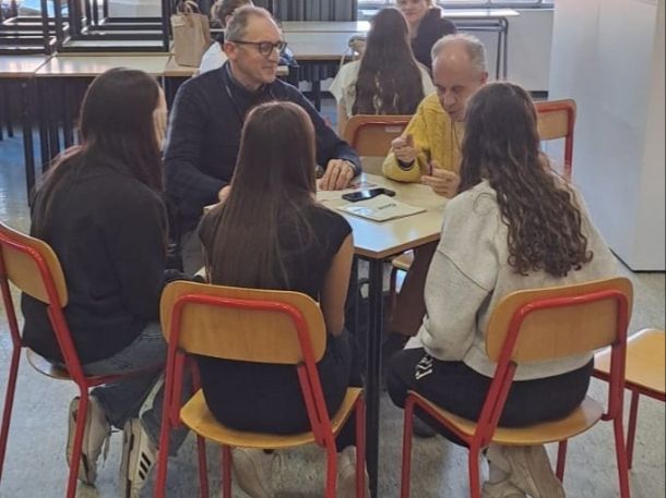 PROVINCIA GRANDA - Un momento del progetto nelle classi monregalesi