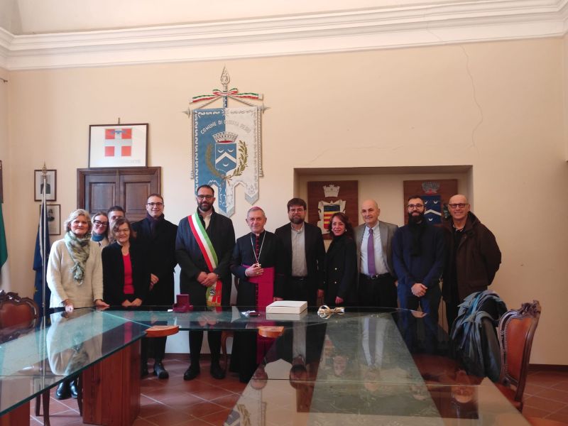 PROVINCIA GRANDA - Il vescovo Miragoli ricevuto in sala Consiglio a Chiusa Pesio