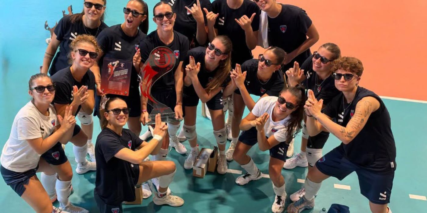 PROVINCIA GRANDA - Mondovì Volley - La gioia per la vittoria del Torneo