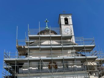 PROVINCIA GRANDA - Inizio lavori recupero copertura chiesa parrocchiale Belvedere Langhe