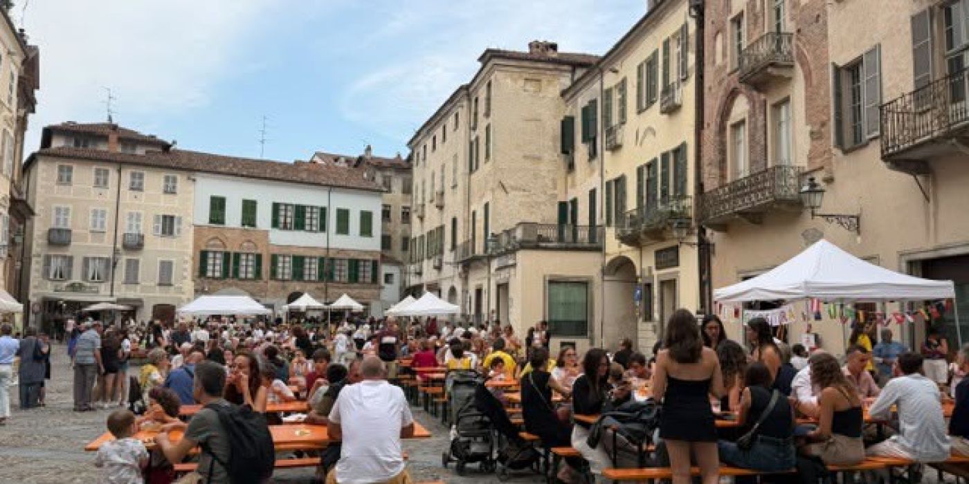 seva ca bugia tavolate in piazza