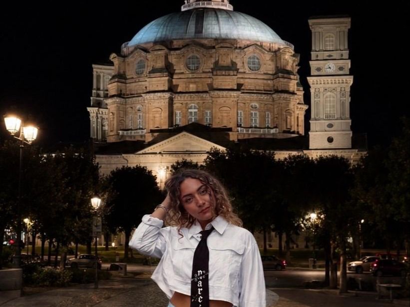 PROVINCIA GRANDA - Grace davanti alla cupola del Santuario