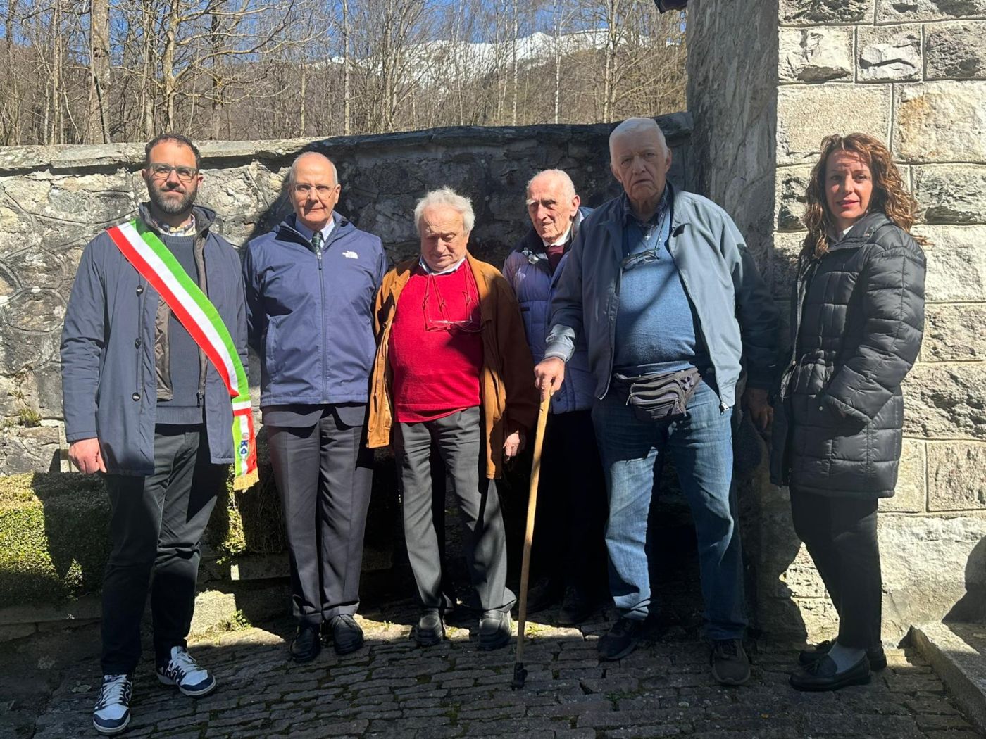 PROVINCIA GRANDA - Un momento della visita al Sacrario partigiano