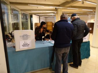 PROVINCIA GRANDA - Le operazioni di voto in una precedente elezione
