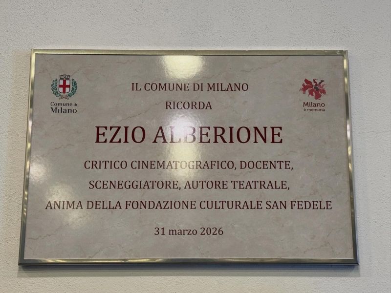 PROVINCIA GRANDA - La targa installata dal Comune di Milano per ricordare Ezio Alberione
