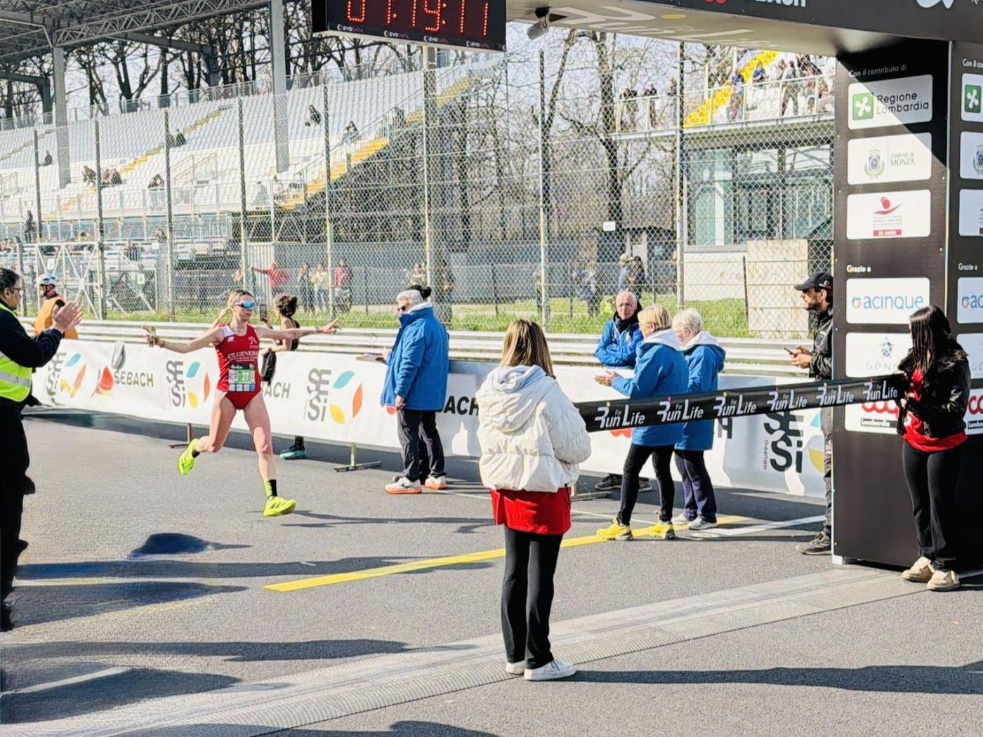 Restagno arrivo Monza