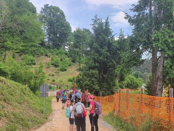 PROVINCIA GRANDA - Un momento della camminata enogastronomica dell'anno scorso