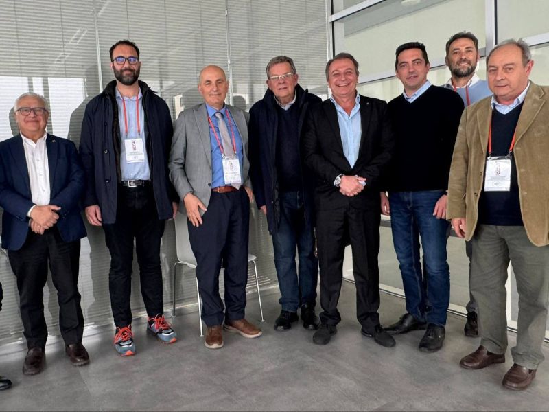 PROVINCIA GRANDA - L'assessore Bongioanni con gli amministratori presenti all'incontro